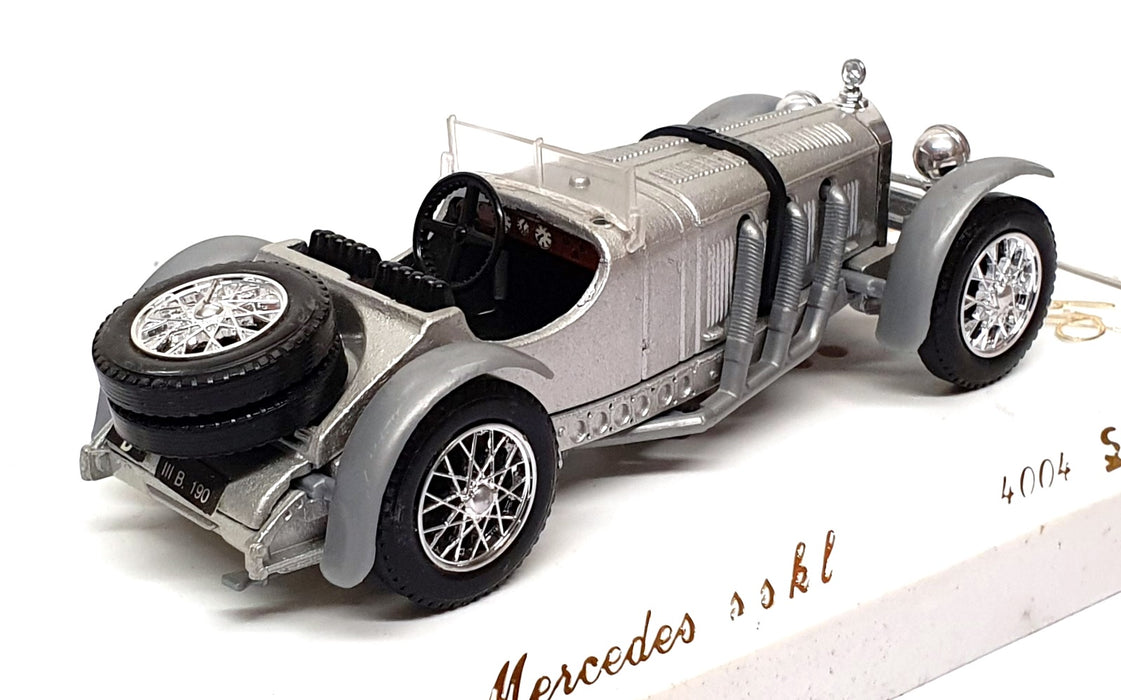 Solido 1/43 Scale Diecast 4004 - Mercedes Benz SSKL - Silver