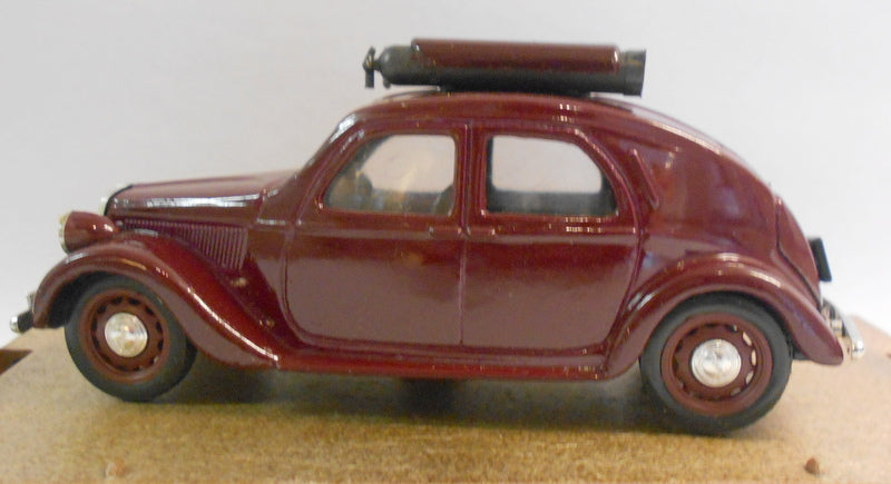 Brumm 1/43 Scale Metal Model - R59 LANCIA APRILIA 47 HP 1939.48