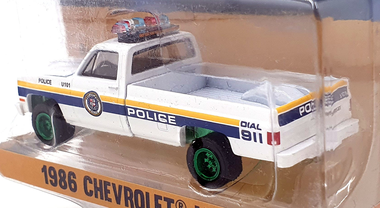Greenlight 1/64 Scale 30241 - 1986 Chevrolet M1008 Police Truck - Chase
