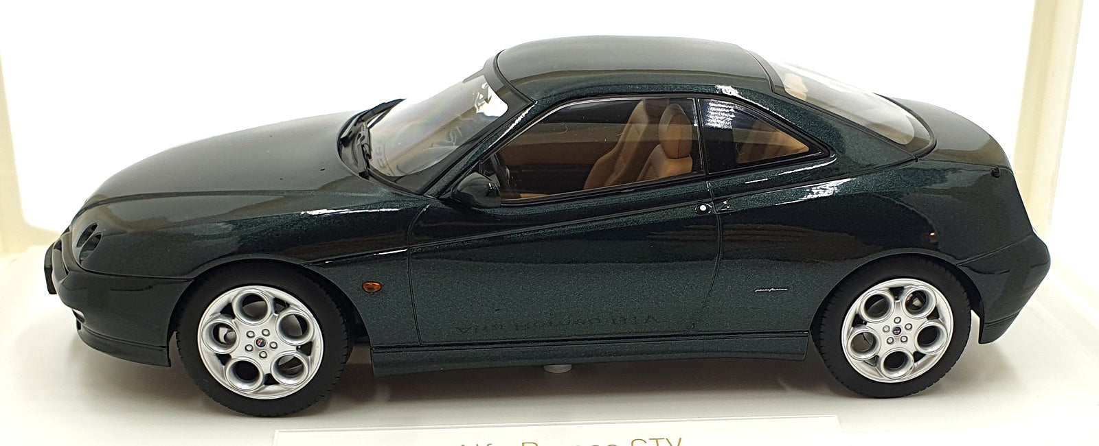 Norev 1/18 Scale Diecast 187842 - 1999 Alfa Romeo GTV - Met. Coventry Green