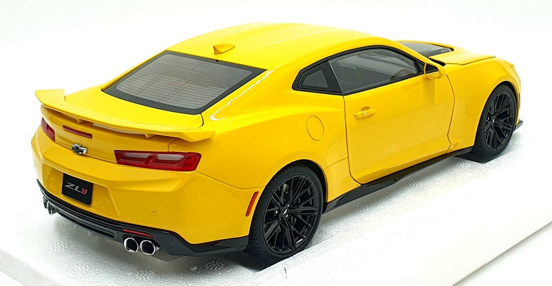 Autoart 1/18 Scale 71205 - Chevrolet Camaro ZL1 - Bright Yellow
