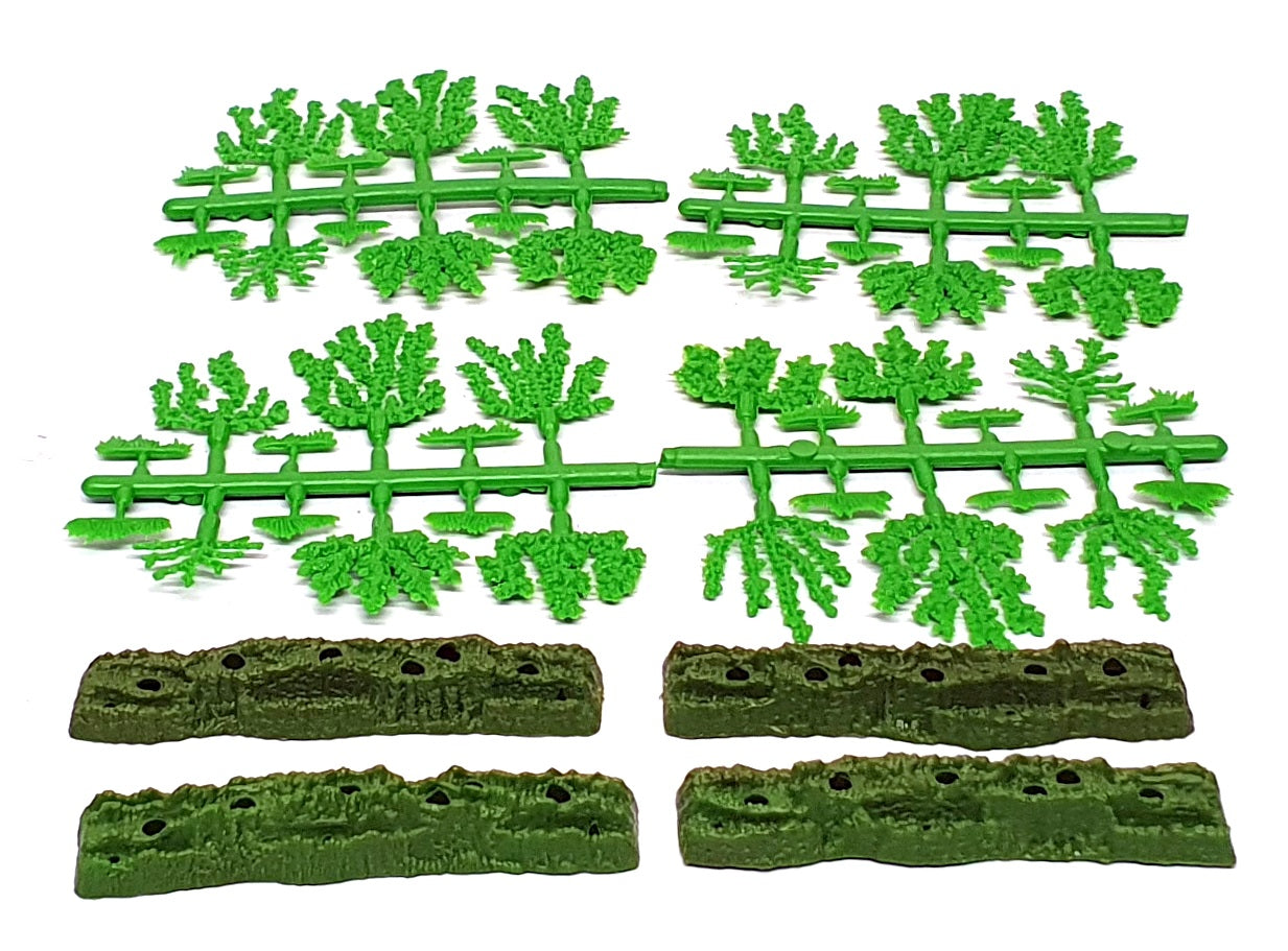 Britains 1/32 Scale 1730 - Four Farm Hedges - Green