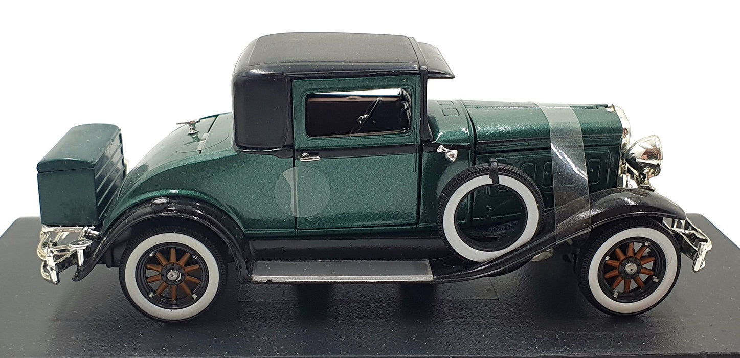 Signature 1/32 Scale Diecast SIG02 - 1930 Hudson - Green/Brown Wheels