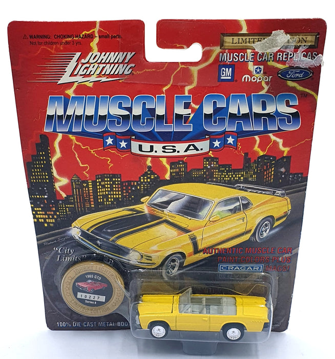 Johnny Lightning 1/64 Scale 200-180 - Muscle Cars 1965 Pontiac GTO - Yellow