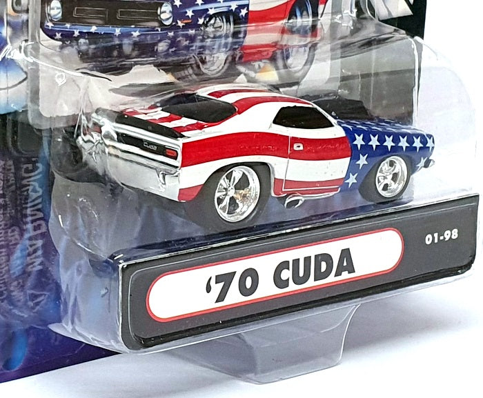 Muscle Machines 1/64 Scale 71151 01-98 - 1970 Plymouth Cuda - Stars & Stripes