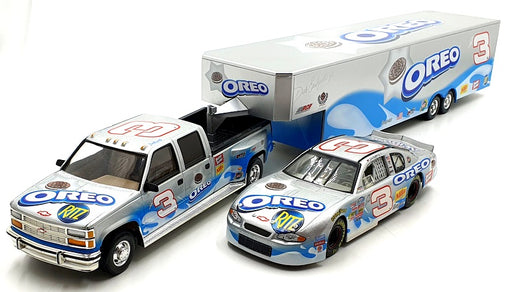 Action 1/24 Scale 102673 OREO Chevrolet #3 Crew Cab NASCAR And Trailer