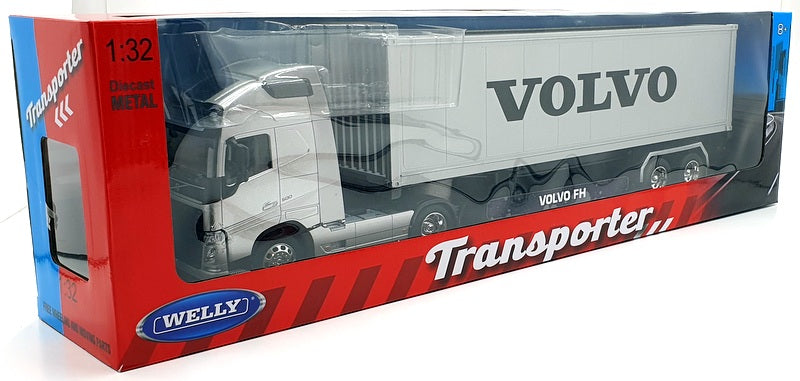 Welly 1/32 Scale 32691S-W - Volvo FH Truck - Silver