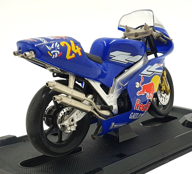 Guiloy 1/10 Scale 136523 Yamaha YZR 500/Garry McCoy Motorcycle Team Red Bull #24
