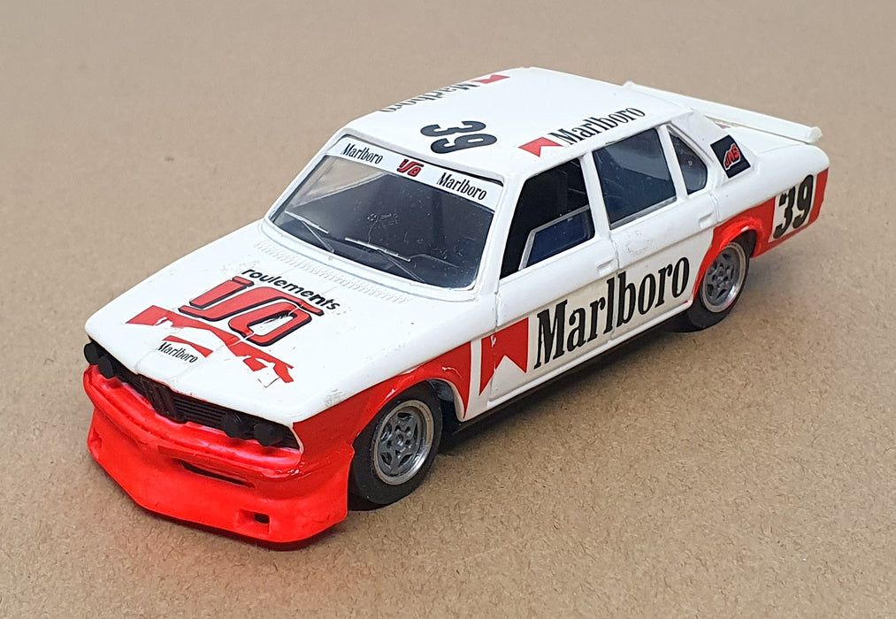 Solido 1/43 Scale Diecast No. 89 - BMW 530 M/Boro #39 - White/Red