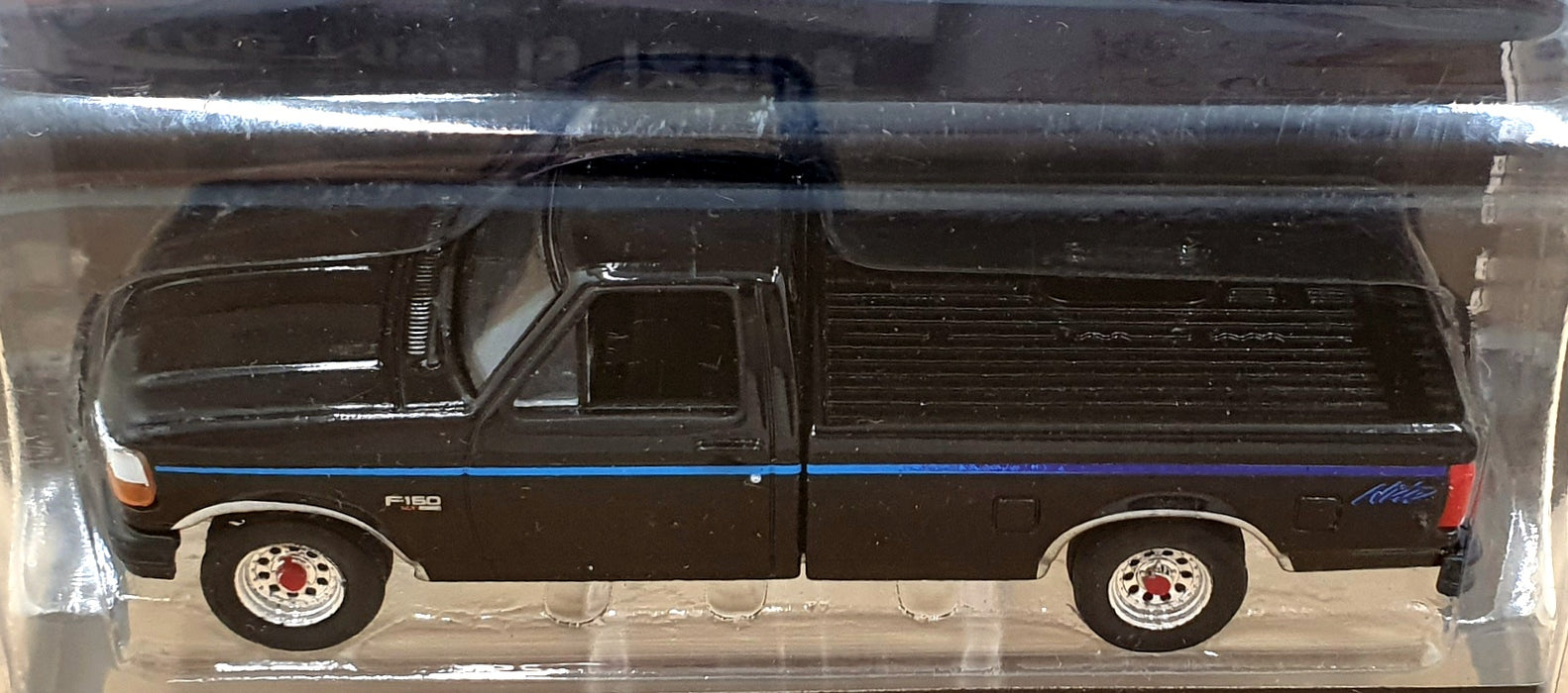 Greenlight 1/64 Scale 39100-F - 1992 Ford F-150 Nite Edition
