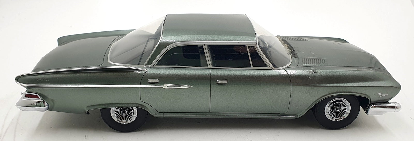 BOS Models 1/18 Scale Resin BOS238 - Dodge Dart Phoenix - Met Grey