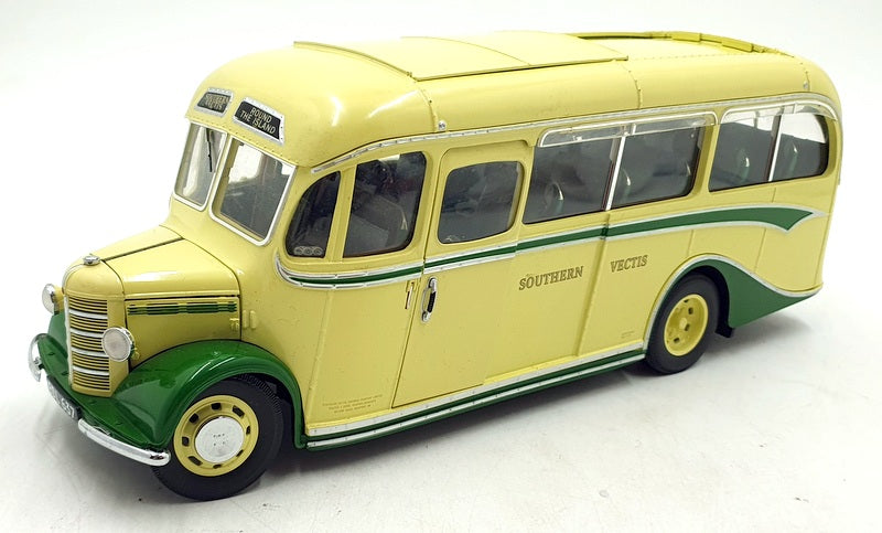 Sun Star 1/24 Scale 5002 - 1947 Bedford OB Duple Vista - Southern Vectis