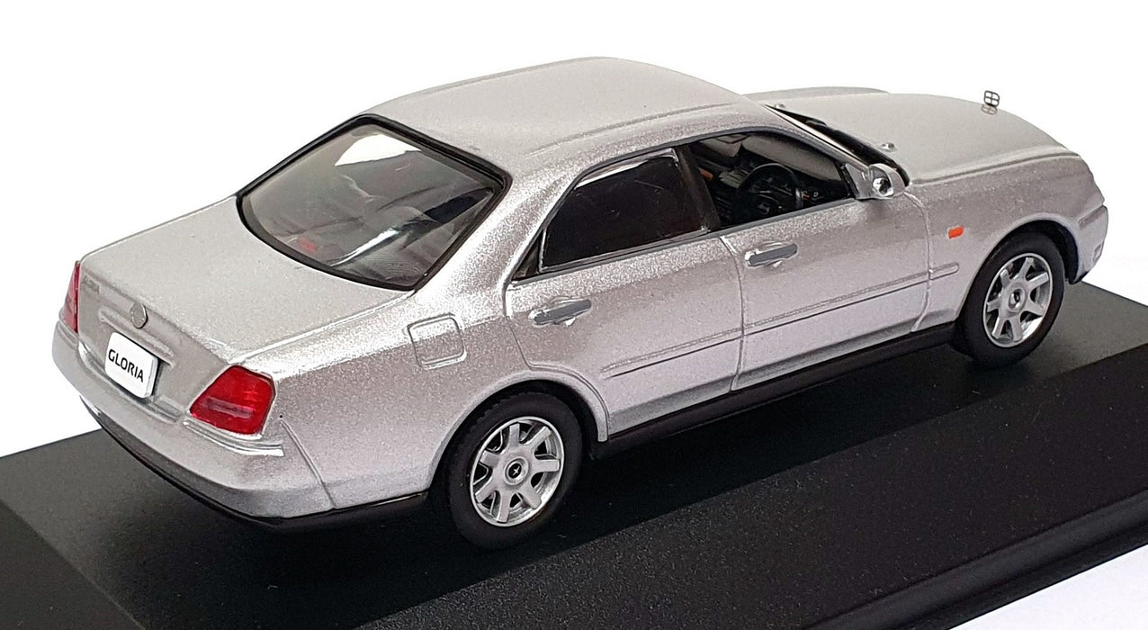 J Collection 1/43 Scale JC02007SL - 2001 Nissan Gloria Ultima-Z Platinum Silver