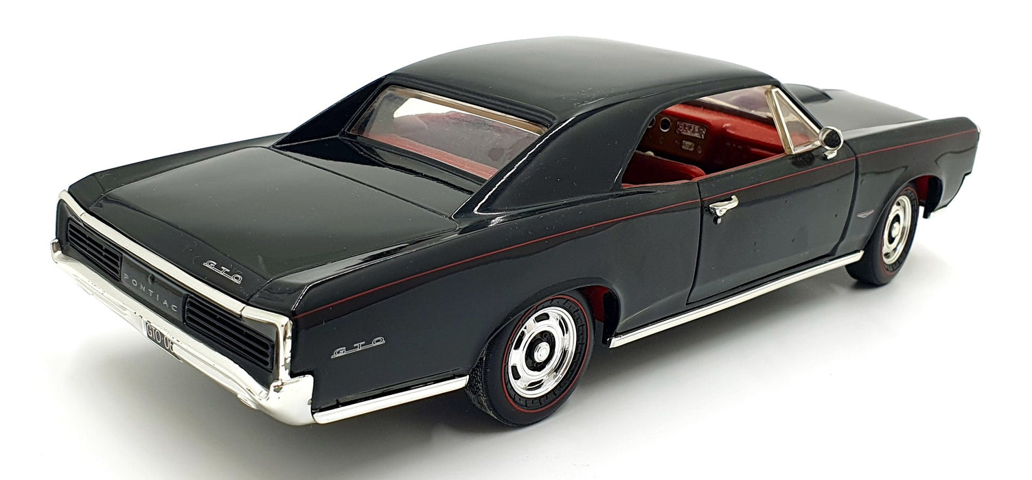 Ertl 1/18 Scale Diecast 15126G - 1966 Pontiac GTO - Black
