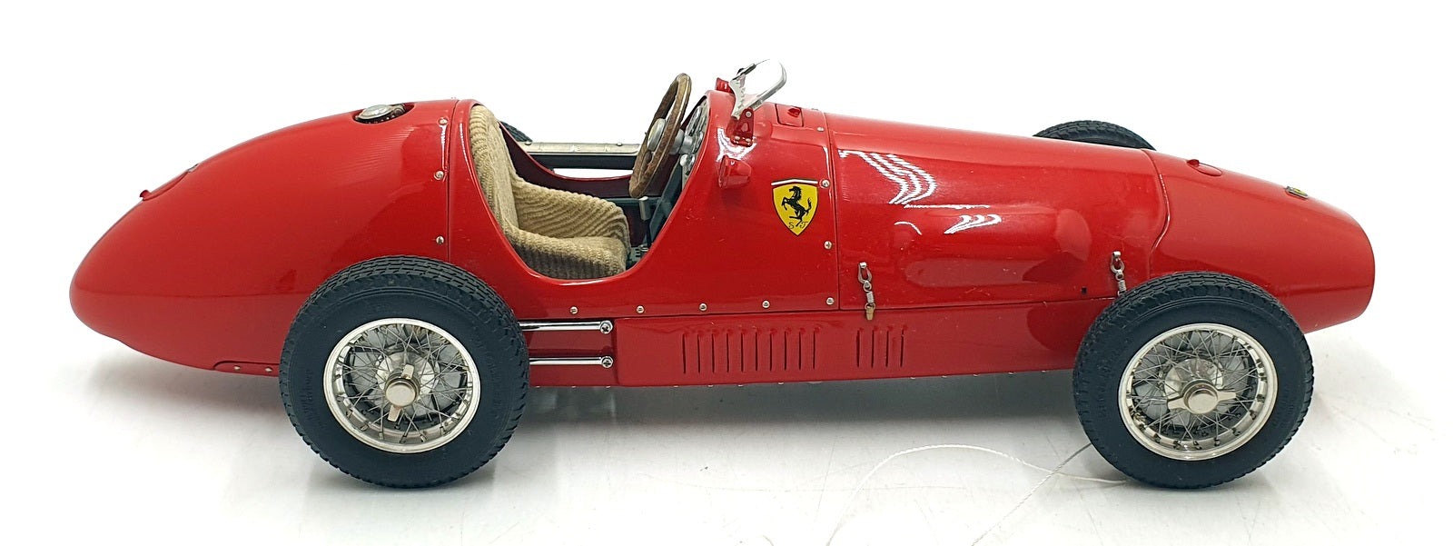 CMC 1/18 Scale Diecast M-056 - Ferrari 500 F2 1953 Der Doppelweltmeister