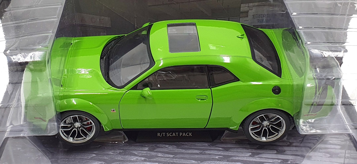 Solido 1/18 Scale Diecast S1805704 - 2020 Dodge Challenger Scat Pack - Green