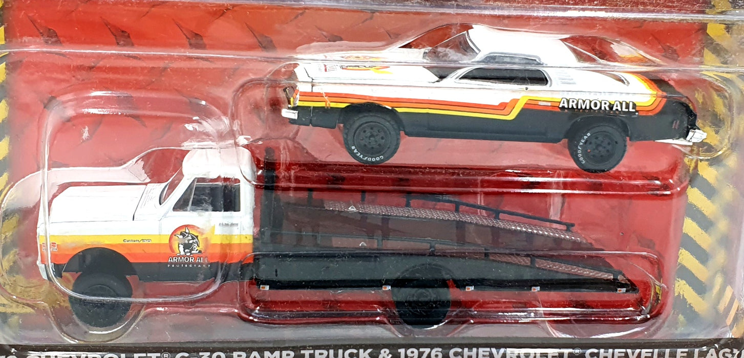Greenlight 1/64 Scale 33230 1972 Chevrolet C-30 Ramp Truck/1976 Chevelle Laguna