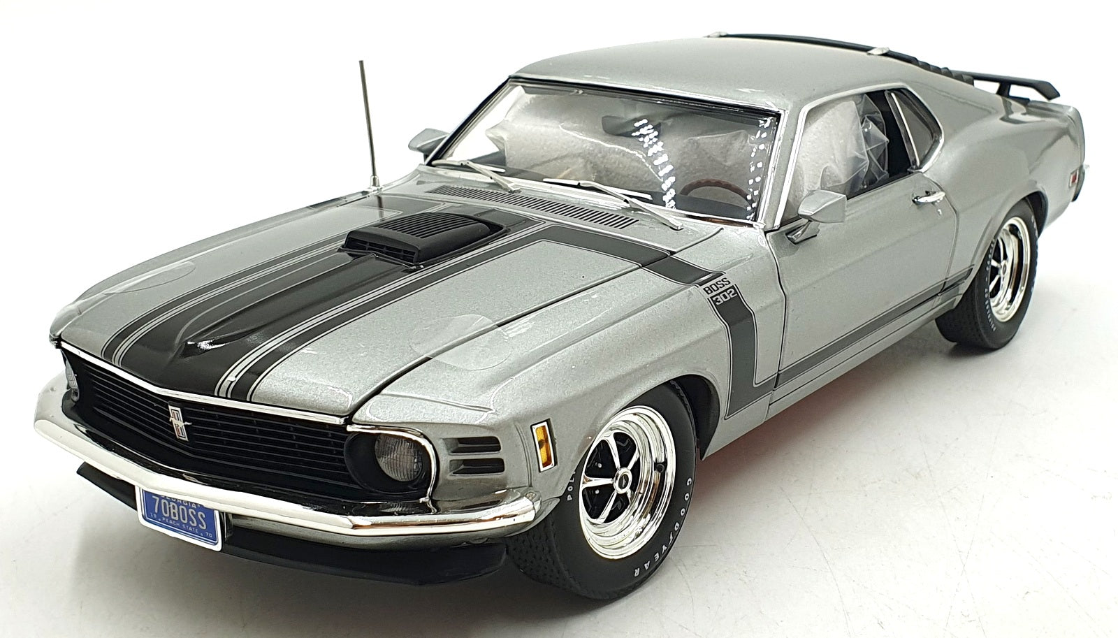 Acme 1/18 Scale Diecast A1801893 - 1970 Ford Mustang Boss 302 -Silver