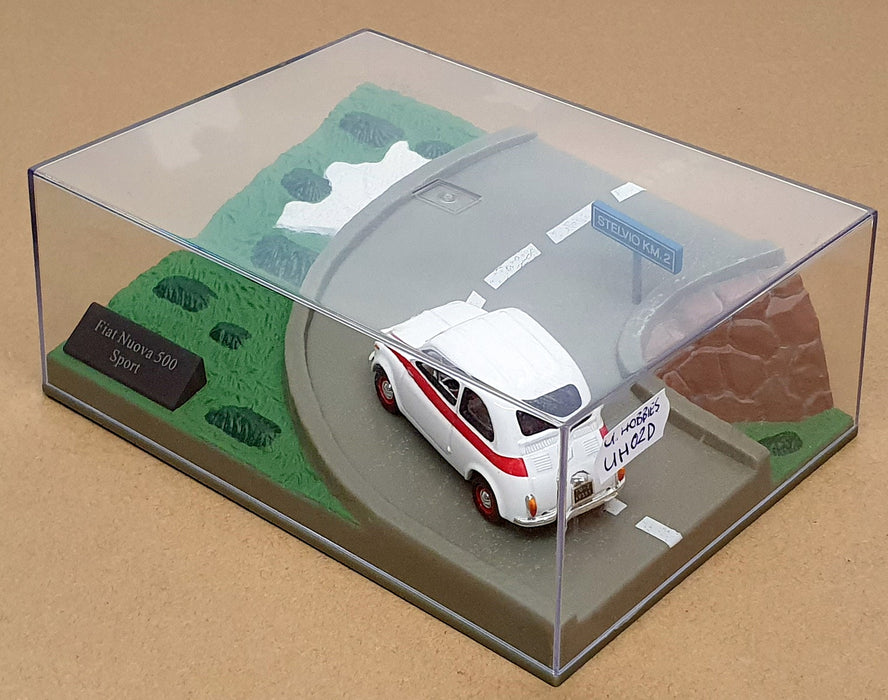 Universal Hobbies 1/43 Scale UH02D - Fiat Nuova 500 Sport Diorama - White/Red