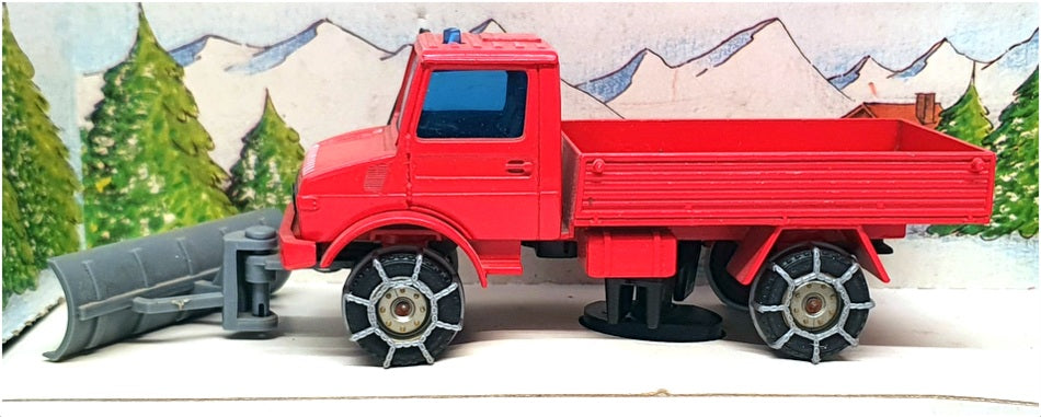 Solido Toner Gam IV 1/50 Scale 3606 - Mercedes Unimog Snow Plough - Red