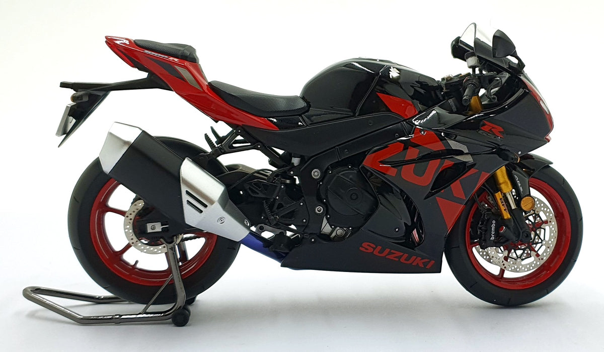 LCD Models 1/12 Scale 21389 - Suzuki-R 1000R Motorbike - Red