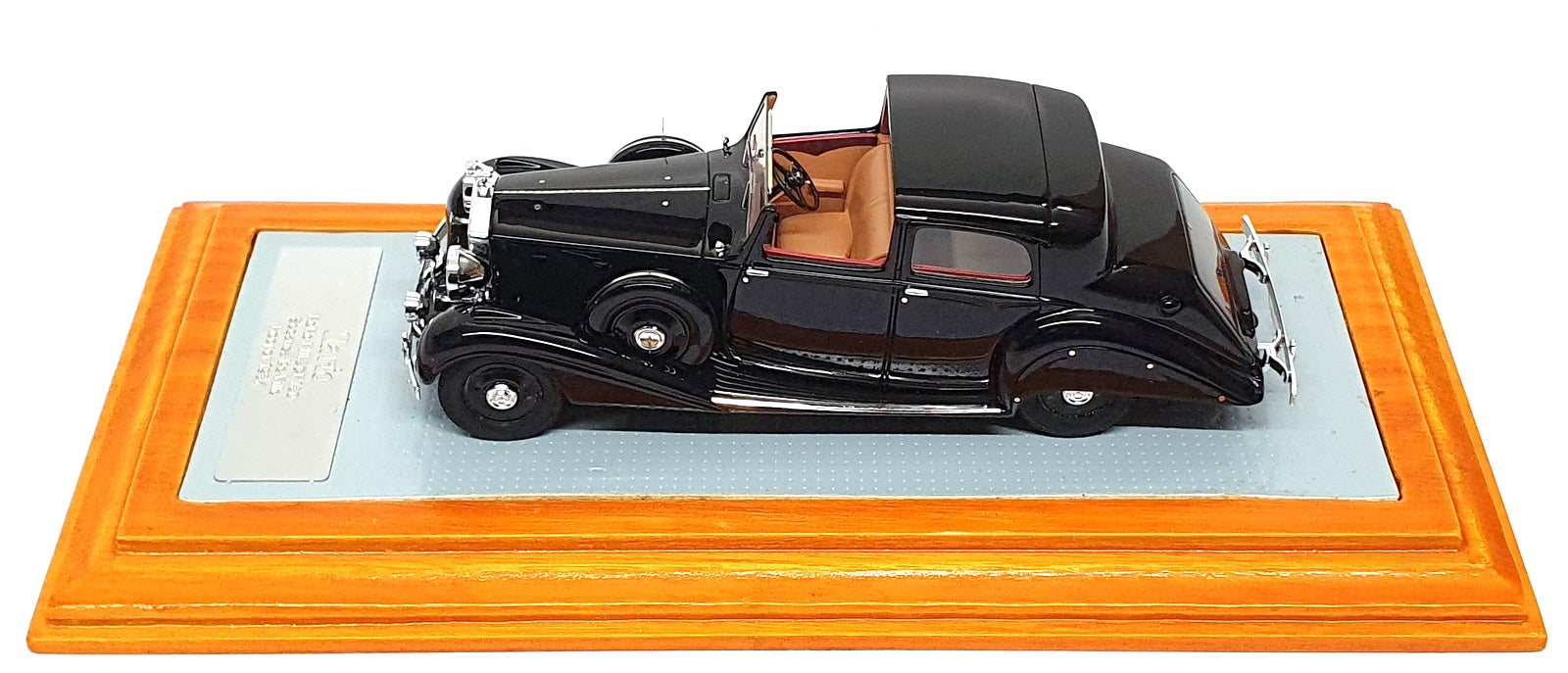 Ilario 1/43 Scale IL052 - 1937 Rolls Royce Phantom III Sedanca De Ville - Black