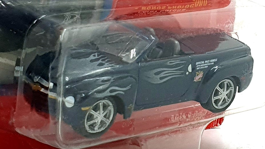 Johnny Lightning 1/64 Scale 390-01 2004 Chevrolet SSR Indianapolis 500 Pace Car