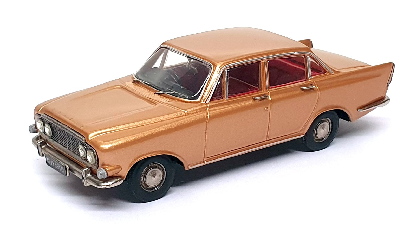 Abbey Classics Crossway 1/43 Scale AC08 - Ford Zodiac Mk3 Saloon - Arizona Gold