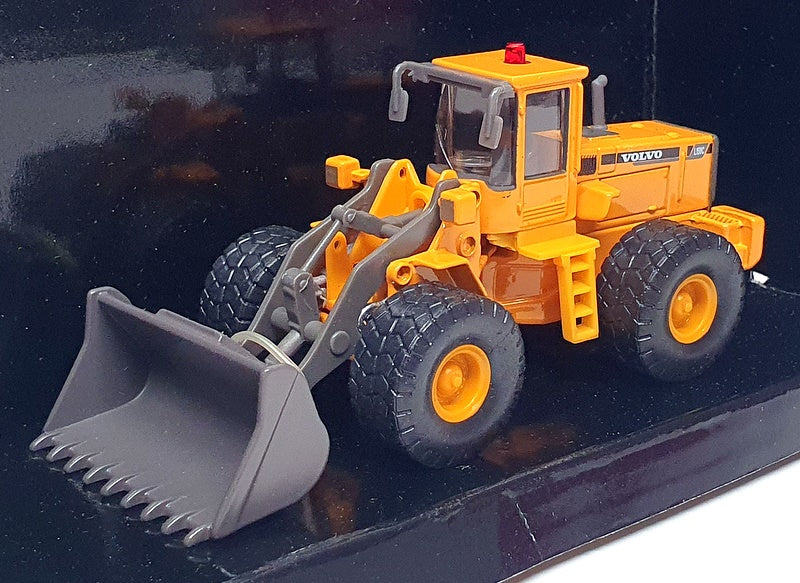 thumbnail image 2 of N Scale 1:148 Painted Excavator 'Parked Up' – Loader Haulage – 1:160 Compatible 2 of 3