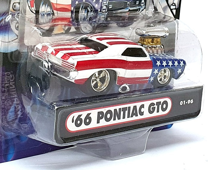 Muscle Machines 1/64 Scale 71151 01-96 - 1966 Pontiac GTO - Stars & Stripes