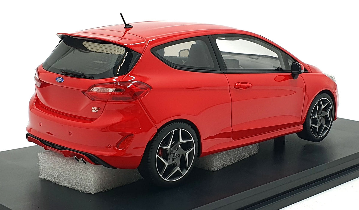 DNA Collectibles 1/18 Scale DNA000093 - Ford Fiesta ST - Red