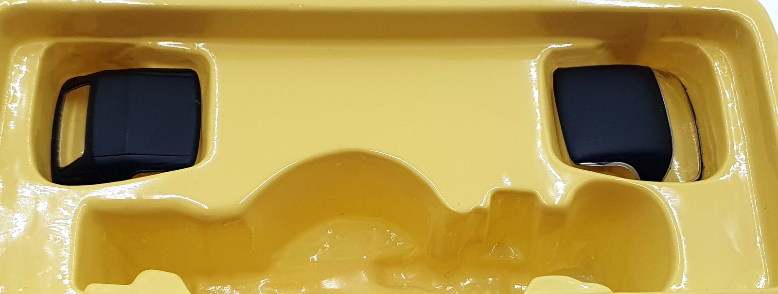 Vanguards 1/43 Scale Diecast VA07000 - Sunbeam Alpine MK2 - Carnival red