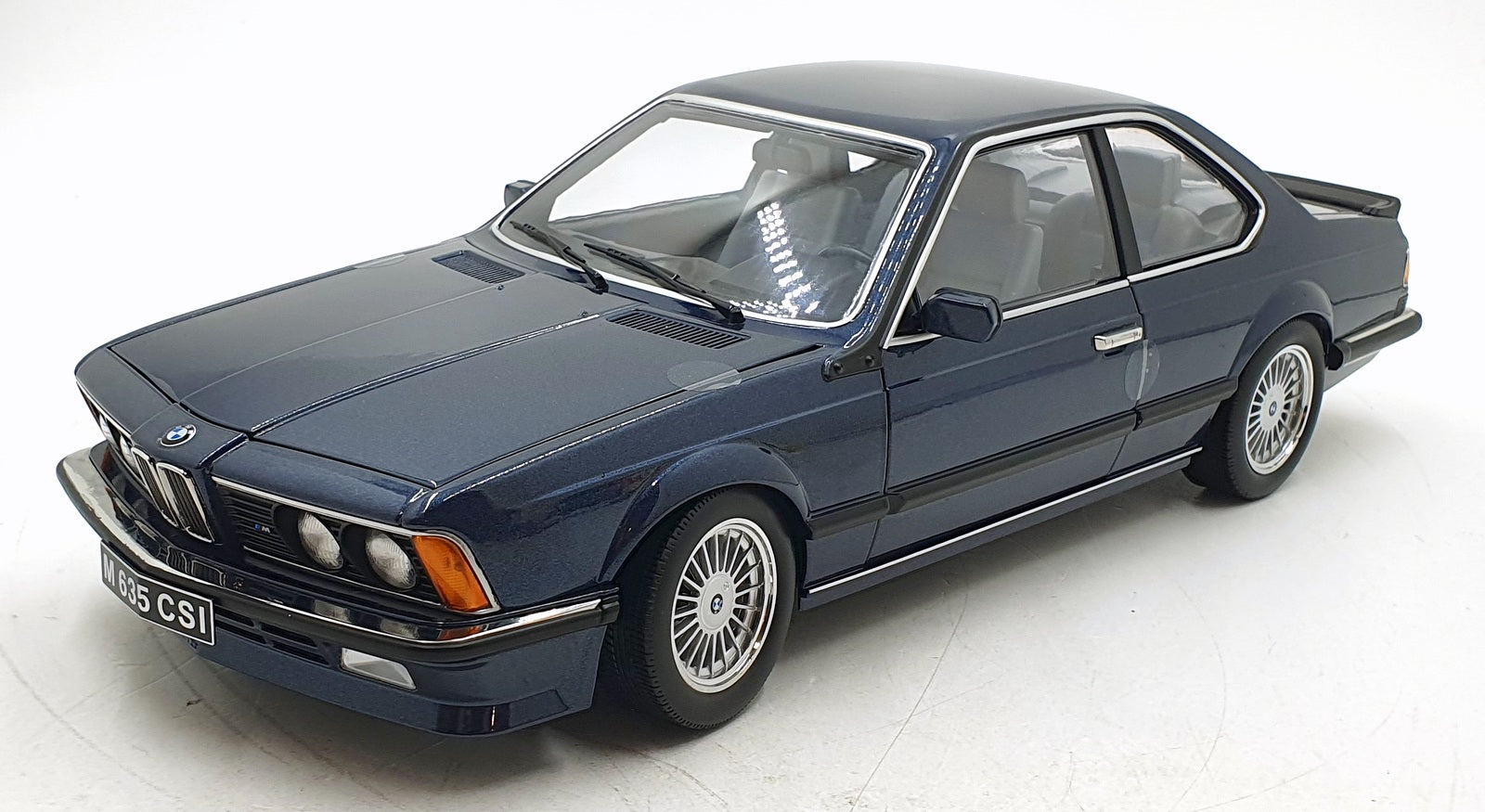 KK Scale 1/12 Scale KKDC120161A - BMW 6 Series E24 M635 CSI Coupe 1987 Blue