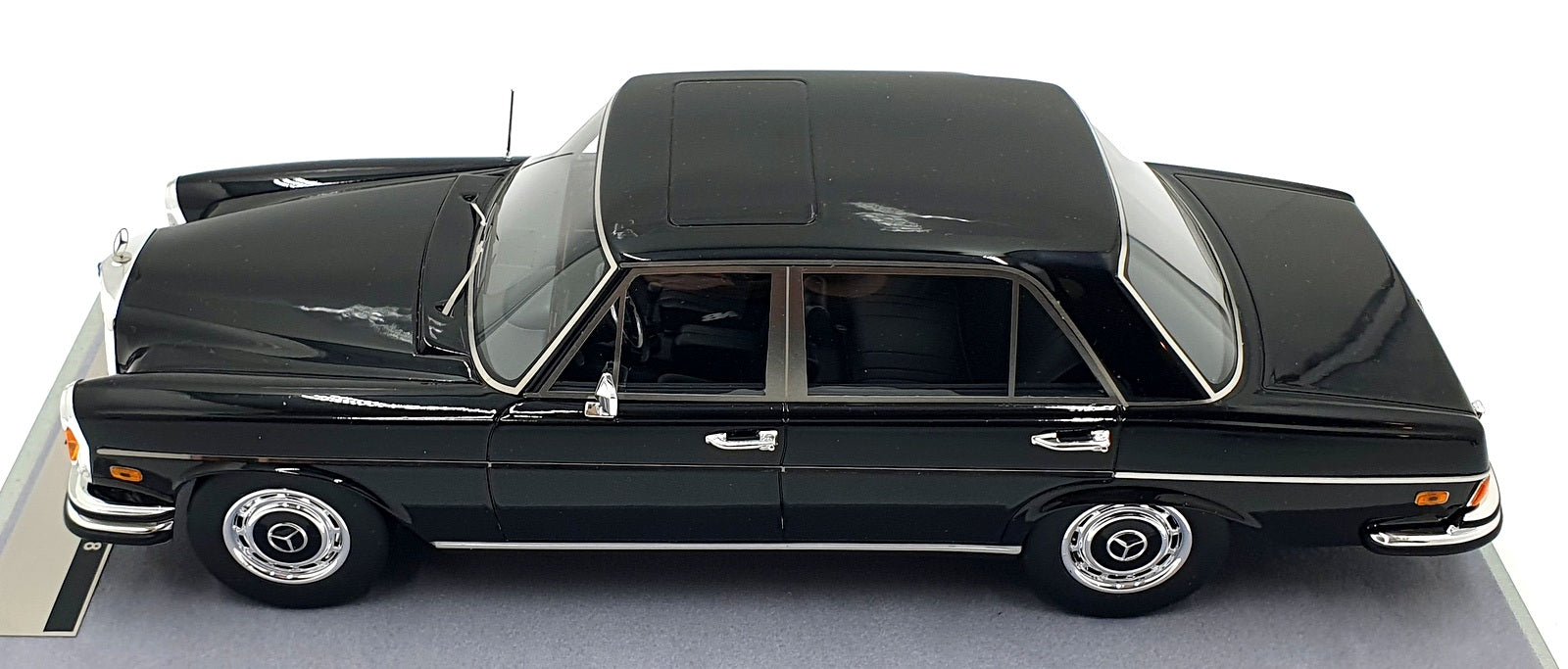 Tecnomodel 1/18 Scale TM18-70A - Mercedes-Benz 300 SEL 6.3 1968 - Gloss Black