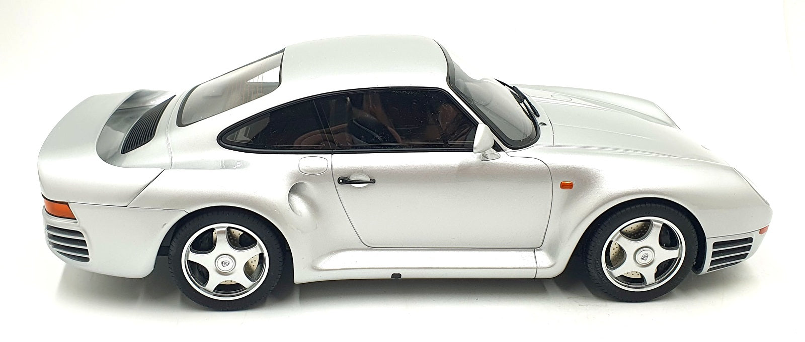 GT Spirit 1/12 Scale Resin GT218 - Porsche 959 - Silver