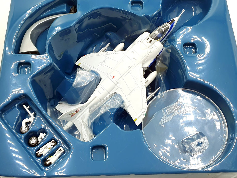 Corgi 1/72 Scale AA32408 Hawker Siddeley AV-8C Harrier NASA Ames USA