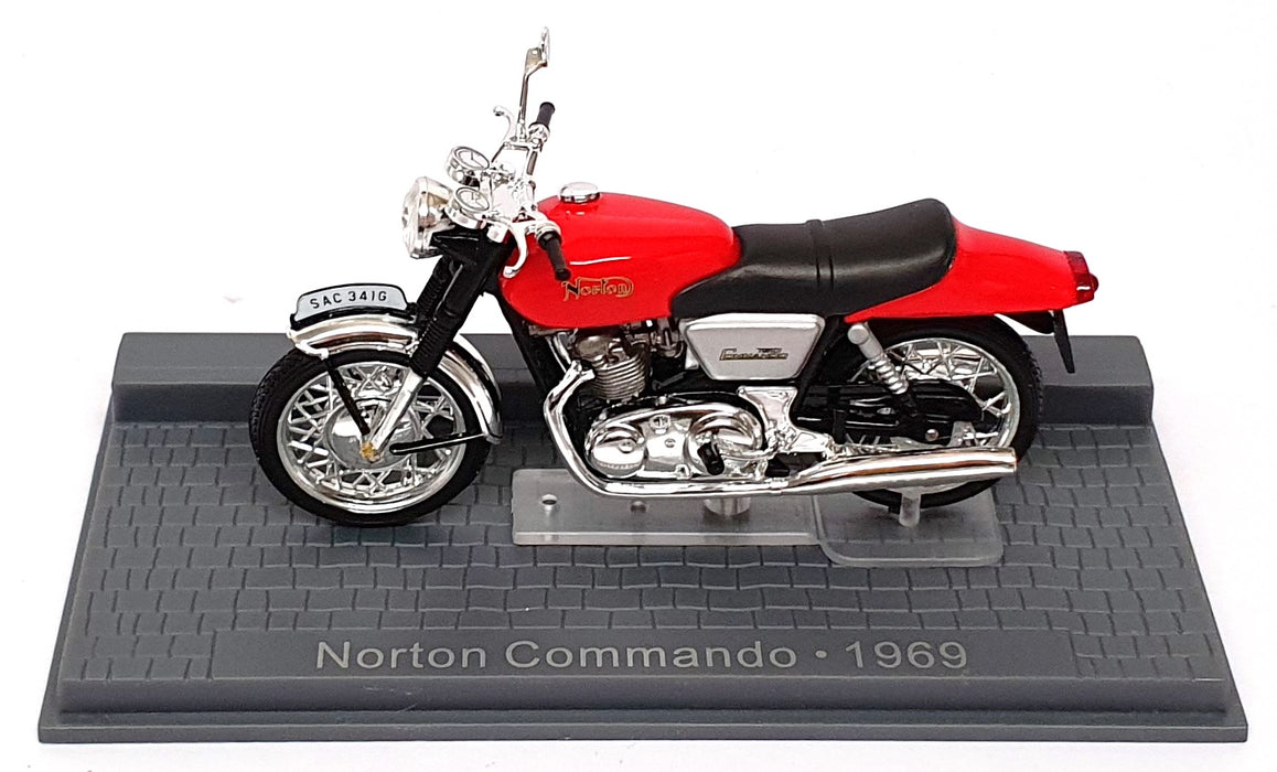 Ixo Models 1/24 Scale MB003 - 1969 Norton Commando Motorbike - Red