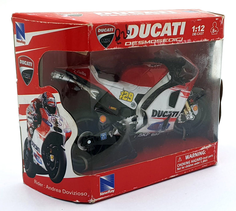 NewRay 1/12 Scale 57733 - Ducati Desmosedici #29 Motorbike