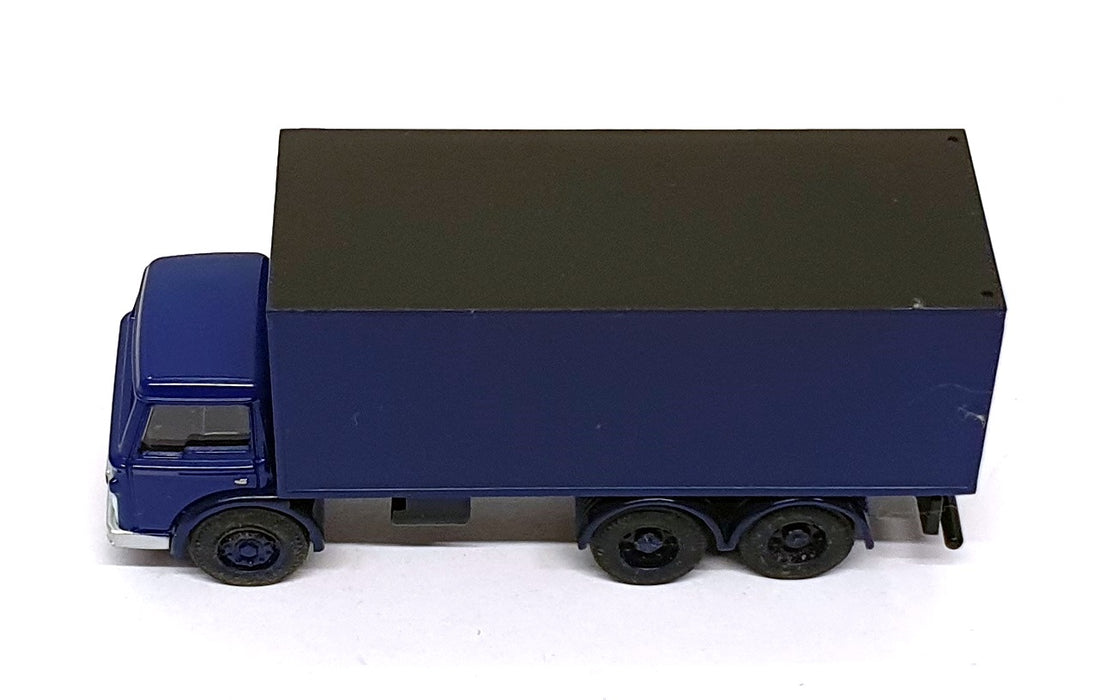 Base Toys 1/76 Scale C6C-018 - Ford D Series Box Van - Blue