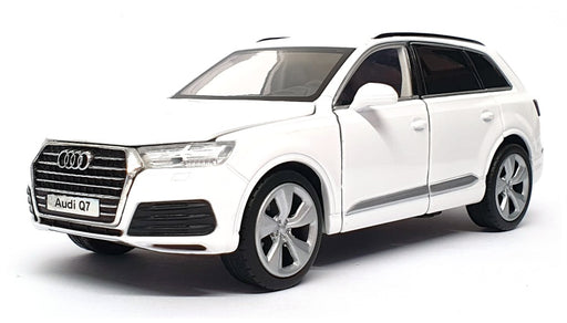 Tayumo 1/32 Scale Diecast 32140026 - Audi Q7 LHD - White