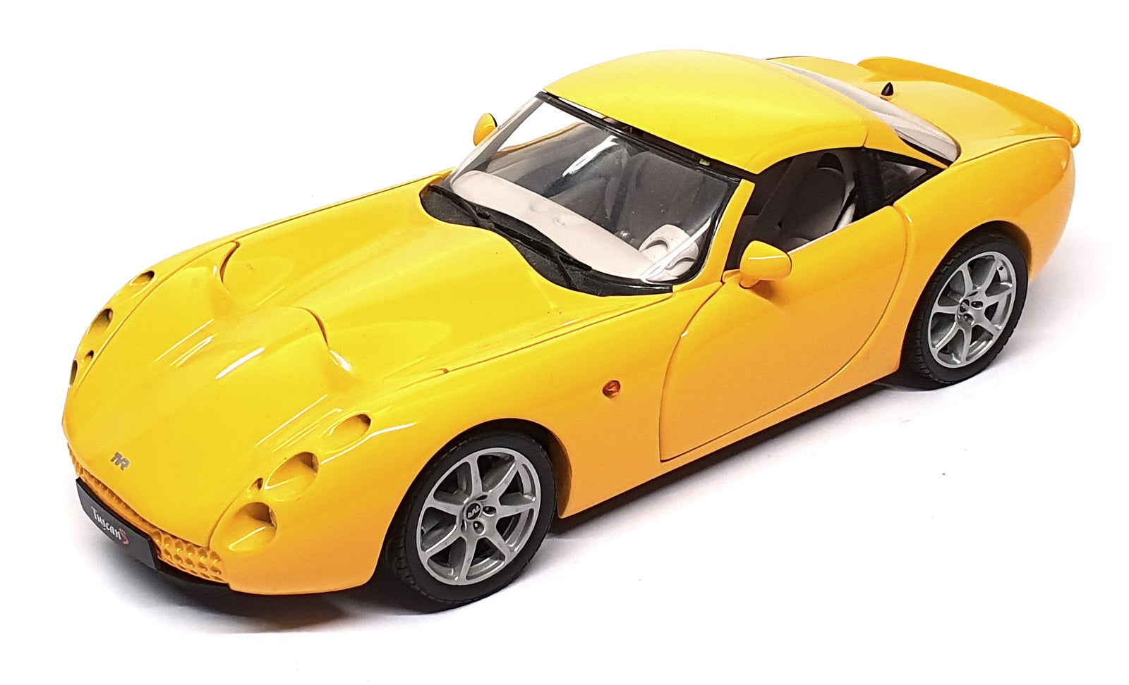 Jadi 1/18 Scale Diecast 26725X - TVR Tuscan S - Yellow