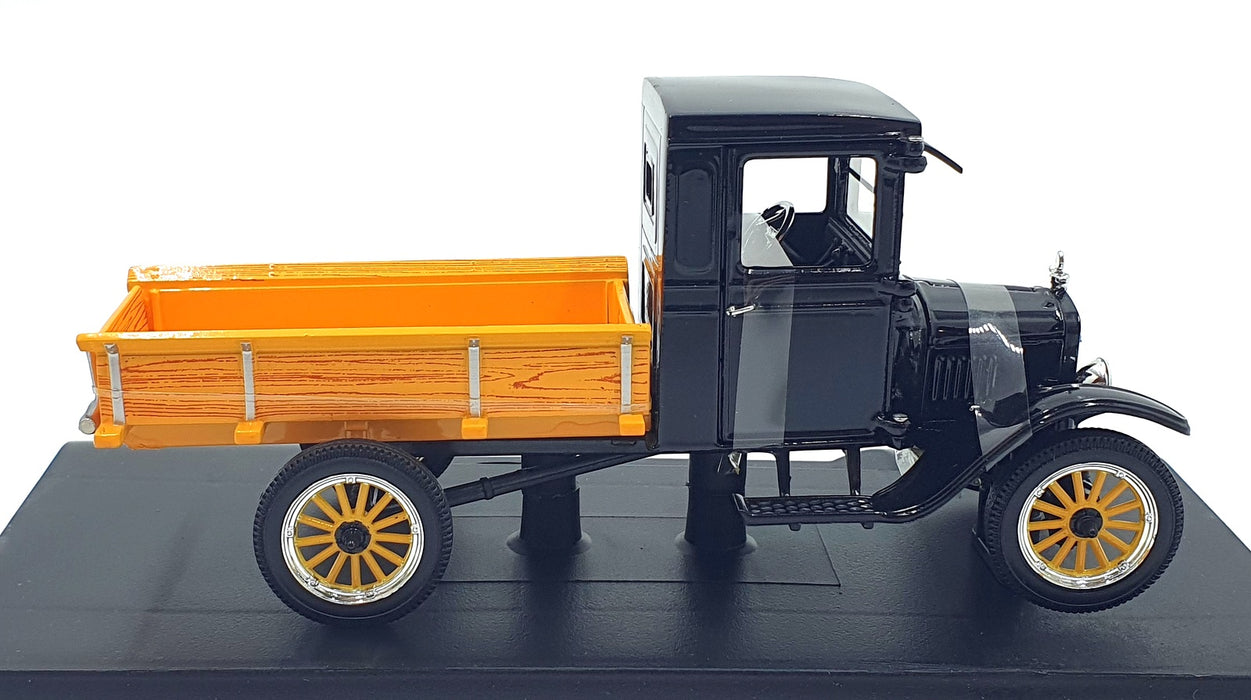 Signature Models 1/32 Scale 32309 - 1923 Ford Model TT Truck - Black/Yellow