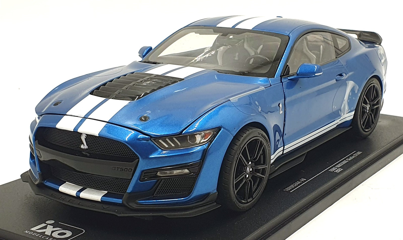 IXO 1/18 Scale 18RDC244-FO - 2022 Ford Mustang Shelby GT500 - Met. Blue
