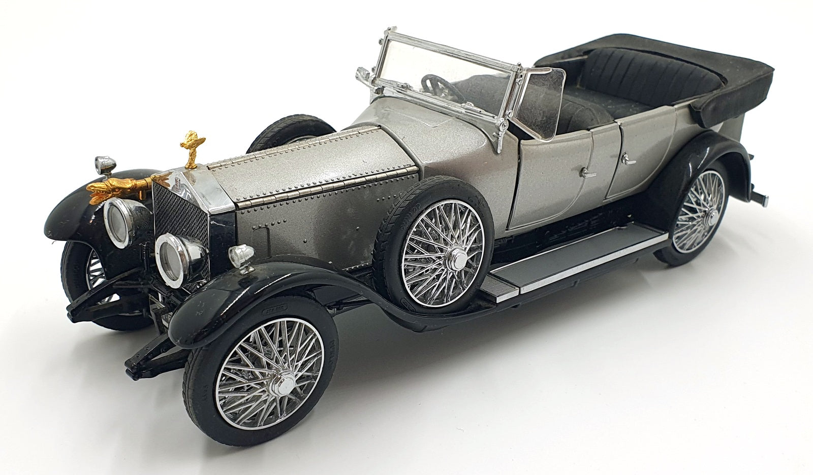 Franklin Mint 1/24 Scale B11RS11 - 1925 Rolls Royce Silver Ghost - Silver/Black
