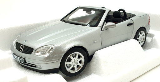 Norev 1/18 Scale Diecast 183020 - 1996 Mercedes-Benz SLK - Brilliant Silver