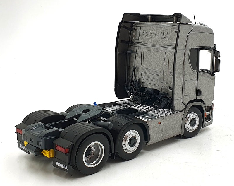 Marge Models 1/32 Scale 2015-02 - Scania R500 6x2 Truck - Dark Grey