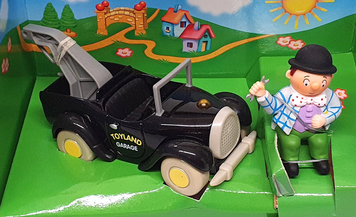 Corgi Noddy In Toyland 69002 - Mr. Sparks Tow Truck With Figure