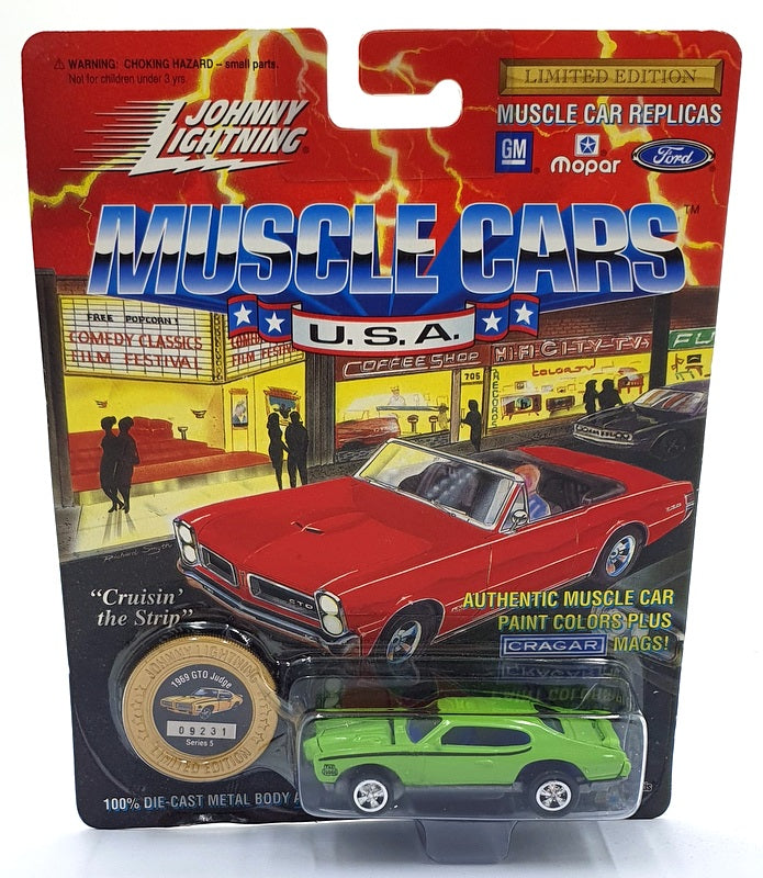 Johnny Lightning 1/64 Scale 200-150 - Muscle Cars 1969 Pontiac GTO Judge - Green