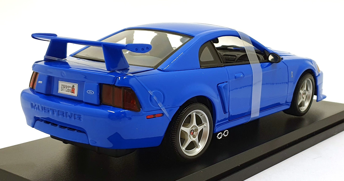 Maisto 1/18 Scale Diecast 46629 - 2000 Ford SVT Cobra R - Blue