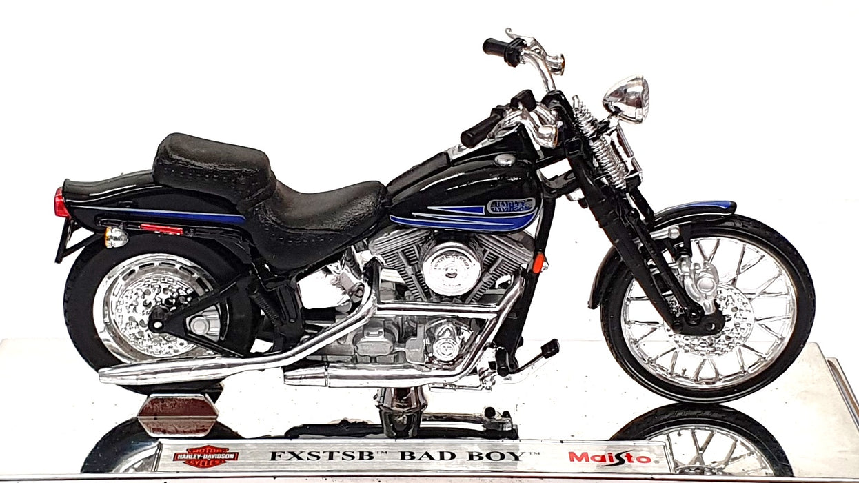 Maisto 1/18 Scale 39360 - Harley Davidson FXSTSB Bad Boy - Met. Blue